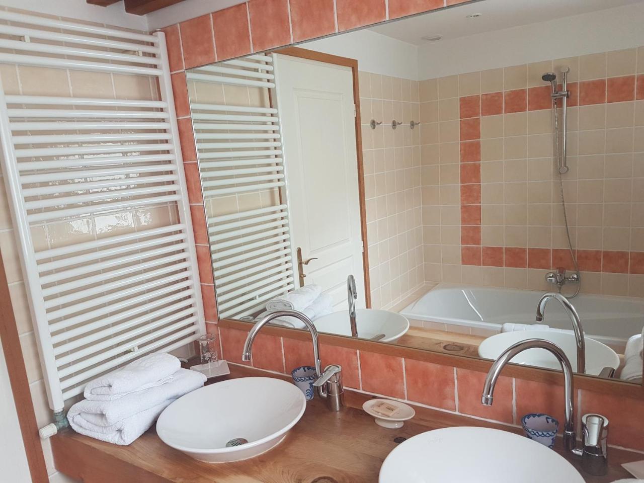 Les Mazeraies Maison D'Hotes Avec Spa Savonnières Exterior foto