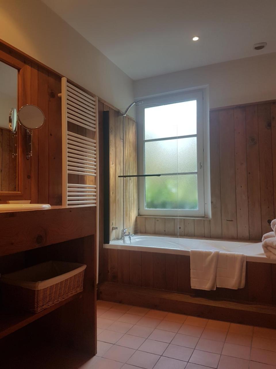 Les Mazeraies Maison D'Hotes Avec Spa Savonnières Exterior foto